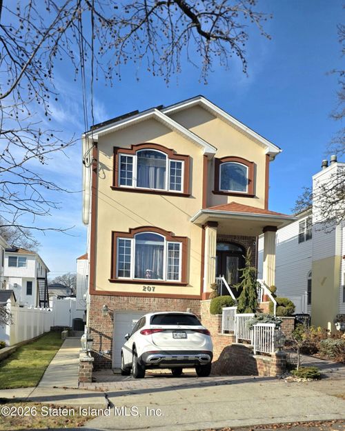 b-207 Sinclair Avenue, Staten Island, NY, 10312 | Card Image