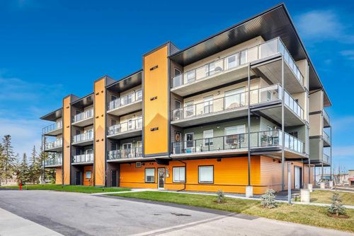 402-404 1 Ave Se, Black Diamond, AB, T0L0H0 | Card Image