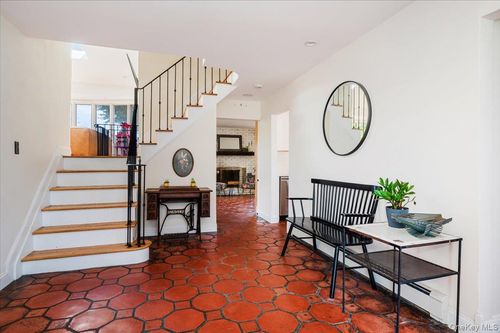 30 Donna Ln, Lido Beach, NY, 11561-5213 | Card Image