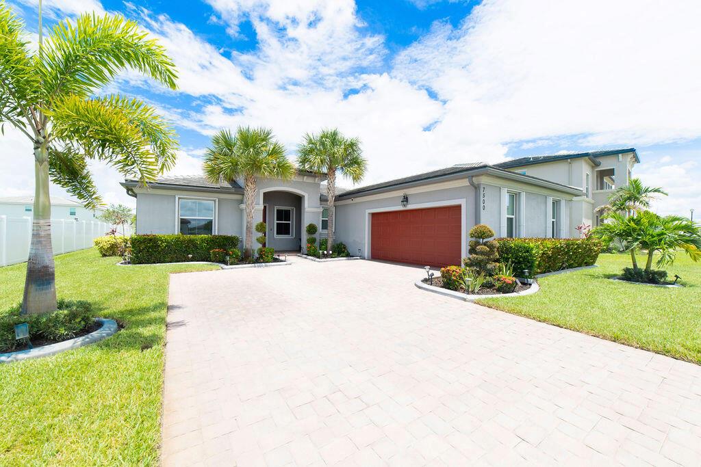 Farnsworth Cir, Port Saint Lucie, FL 34987