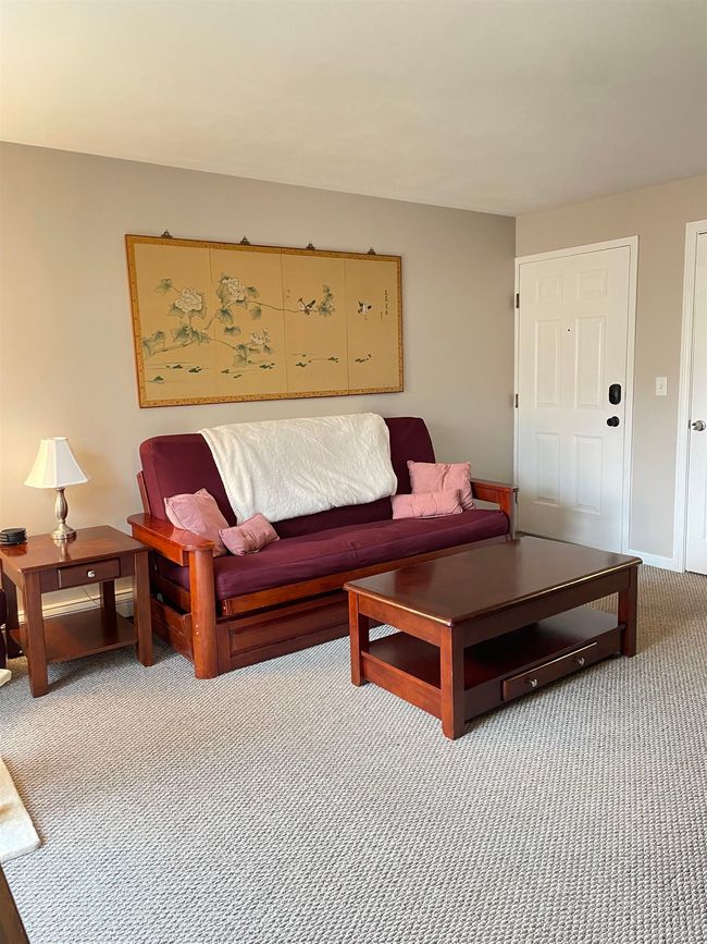 APT-503 - 30 Old Dover Rd, Condo with 2 bedrooms, 1 bathrooms and null parking in Rochester NH | Image 4