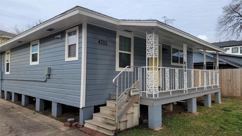 4733 Jefferson St, Houston, TX, 77023-3107 | Card Image