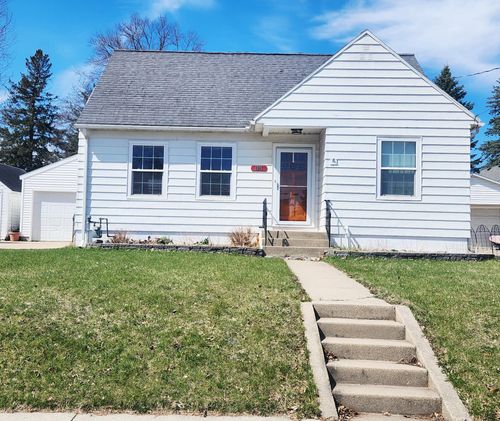 1015 8th Ave Nw, Rochester, MN, 55901-6751 | Card Image