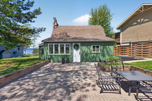 83 Beach Rd, Tiny, ON, L9M0B6 | Card Image