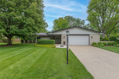 1180 Heathshire Dr, Washingtn Twp, OH, 45459-2324 | Card Image