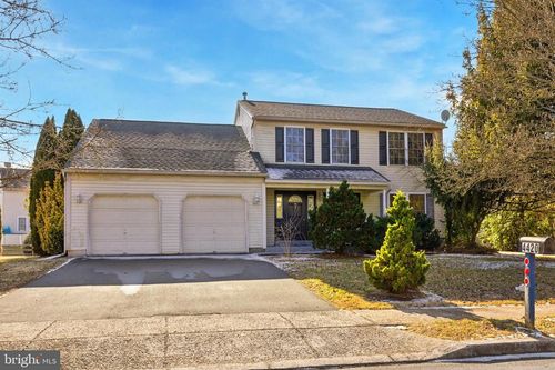 4420 Kelly Ln, READING, PA, 19606-8921 | Card Image