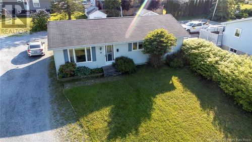 16 Eveleigh Crt, Saint John, NB, E2J4K1 | Card Image