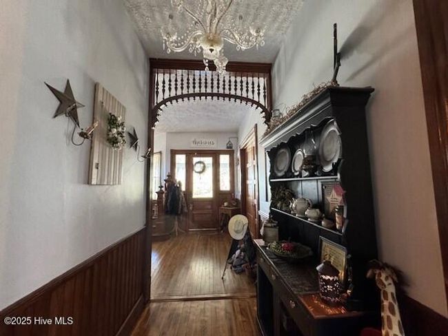800 N Main St, House other with 4 bedrooms, 3 bathrooms and null parking in Winton NC | Image 5
