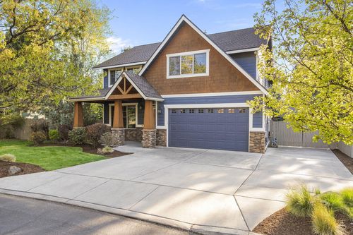 60964 Creekstone Loop, Bend, OR, 97702-2797 | Card Image