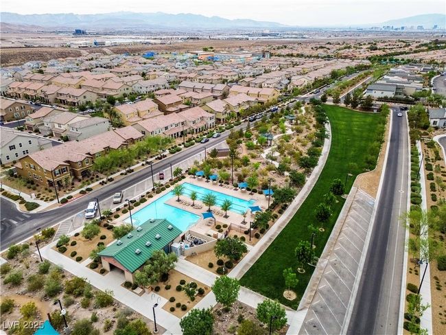 2376 Via Firenze, Townhouse with 3 bedrooms, 3 bathrooms and null parking in Henderson NV | Image 58