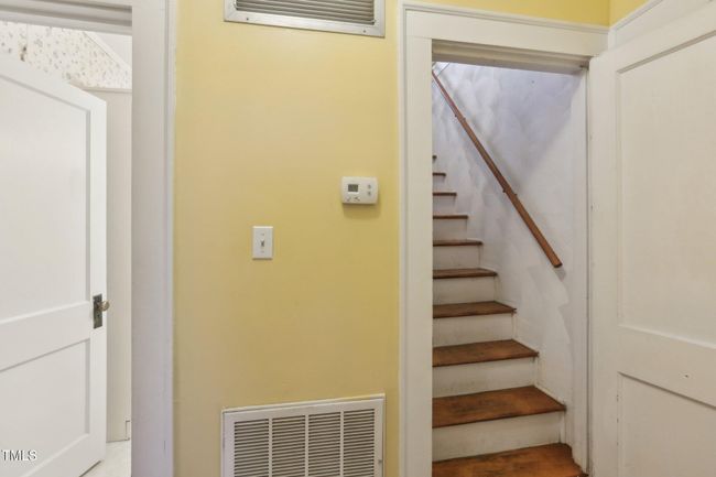 42-web-or-mls-Rogers Rd-042 | Image 56