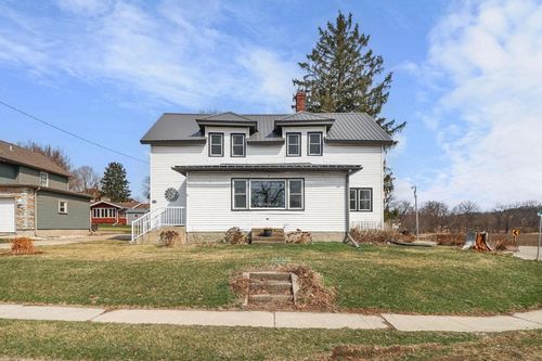 207 Water St, BLANCHARDVILLE, WI, 53516-9737 | Card Image