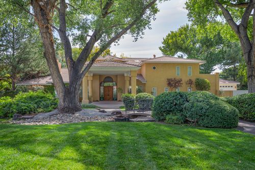 5808 Padre Roberto Rd Nw, Los Ranchos, NM, 87107-7113 | Card Image