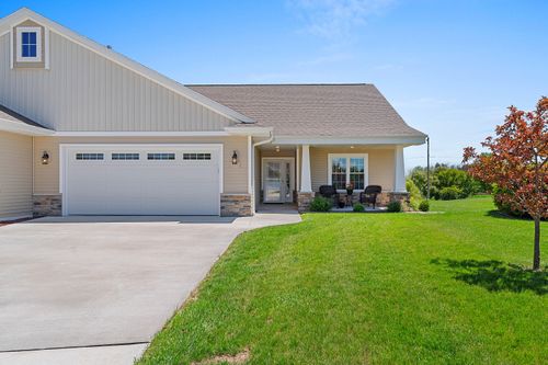 525 Maple Leaf Ct, Manitowoc, WI, 54220-7165 | Card Image