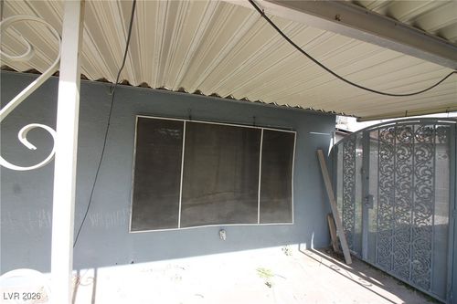 4135 Comb Cir, Las Vegas, NV, 89104-5401 | Card Image