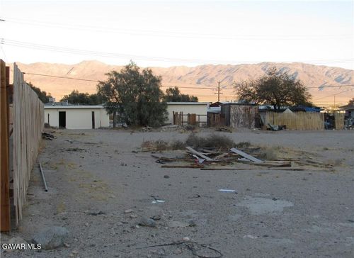 84473 7th St, Trona, CA, 93562-2305 | Card Image