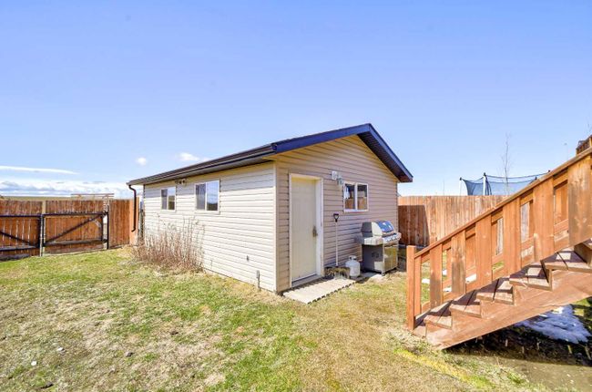 1026 Livingston Way, Home with 4 bedrooms, 2 bathrooms and 2 parking in Pincher Creek AB | Image 29