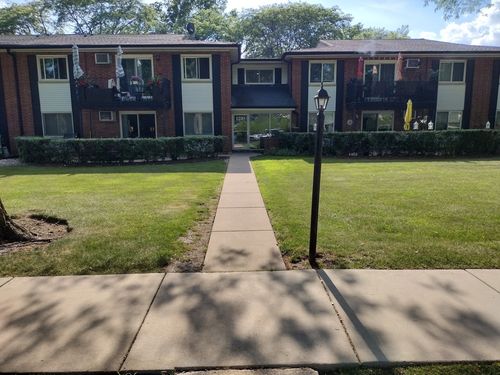 2l-1202 N Dale Ave, Arlington Heights, IL, 60004-5132 | Card Image