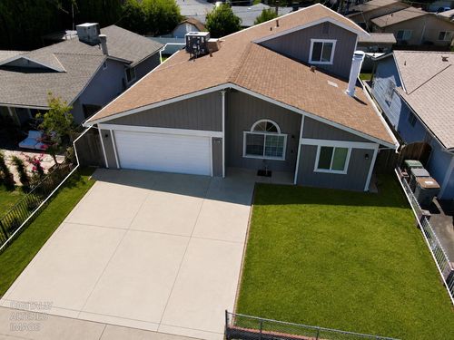 1025 Carrie St, West Sacramento, CA, 95605-2049 | Card Image