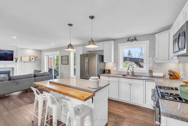 318 Duclos Point Rd, House other with 5 bedrooms, 3 bathrooms and 4 parking in Pefferlaw ON | Image 15