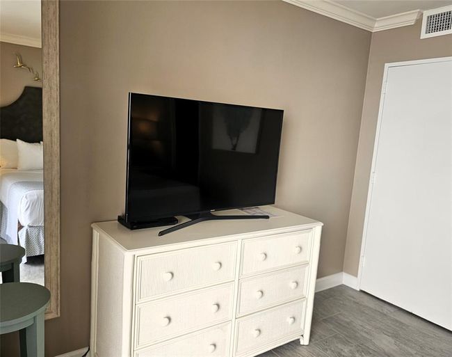 Bedroom | Image 12