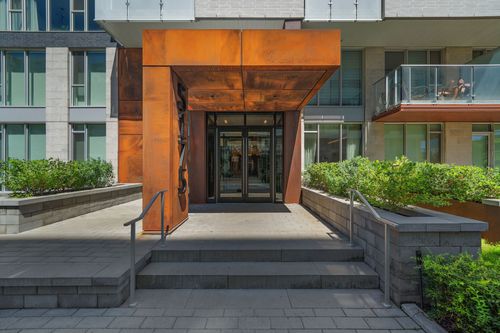 821-5175 Rue Mackenzie, Montréal, QC, H3W0B3 | Card Image