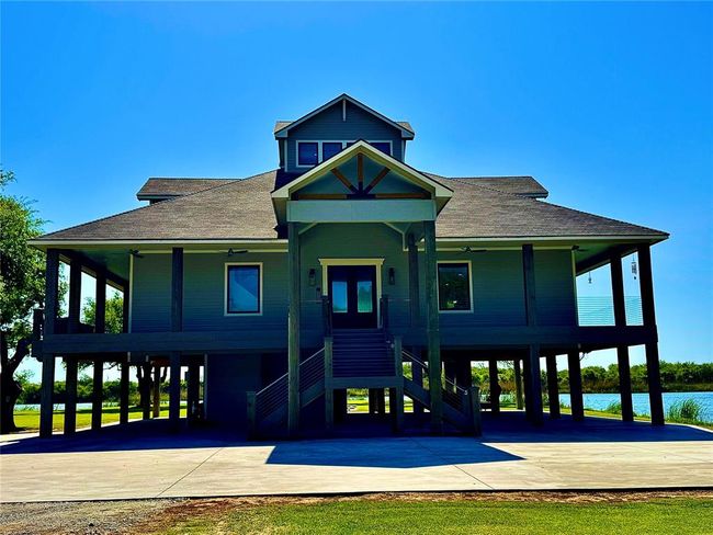 7165 Backridge Rd, House other with 6 bedrooms, 7 bathrooms and 2 parking in Sabine Pass TX | Image 4