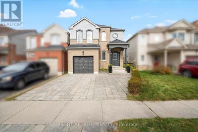 48 Beachgrove Cres, House other with 3 bedrooms, 3 bathrooms and 3 parking in Whitby ON | Image 1