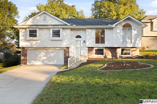 14104 Frederick Cir, Omaha, NE, 68138-6223 | Card Image