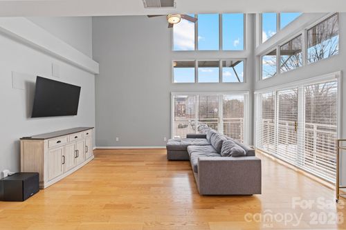 3623 Warp St, Charlotte, NC, 28205-1124 | Card Image