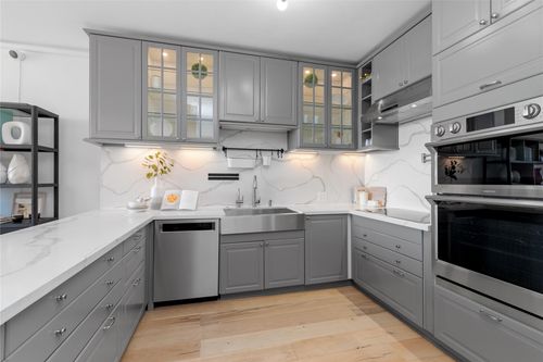 unit-23n-14 Greenway Plz, Houston, TX, 77046-1431 | Card Image