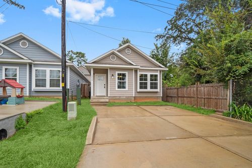 16866 W Hammon, Montgomery, TX, 77316-6721 | Card Image