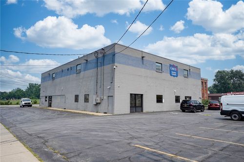 40 Rutter St, Rochester, NY, 14606-1806 | Card Image