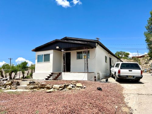 101 E Wilson Ave, Gallup, NM, 87301-5135 | Card Image