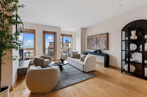 n308-4201 Sunset Dr, Spring Park, MN, 55384-4540 | Card Image