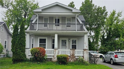 19326 Tyronne Ave, Euclid, OH, 44119-2229 | Card Image