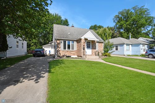 1338 8th St N, Fargo, ND, 58102-2611 | Card Image