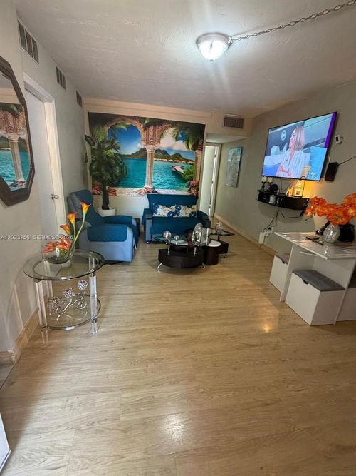 118-1245 W 24th St, Hialeah, FL, 33010-1865 | Card Image