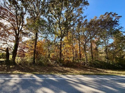 000 Lilly Ave. Avenue, Houston, MO, 65483 | Card Image