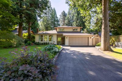 1750 Amble Greene Dr, House other with 3 bedrooms, 3 bathrooms and null parking in Surrey BC | Image 3