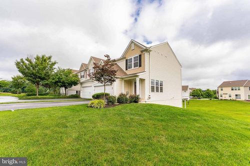 38 Clement Ct, DOWNINGTOWN, PA, 19335-4965 | Card Image