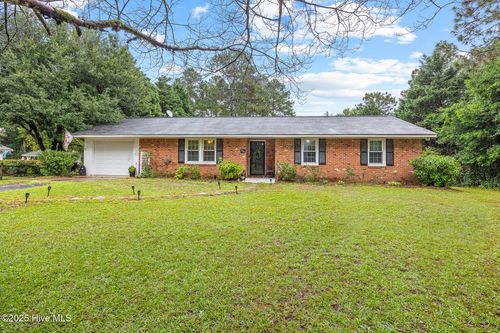 215 N Pine St, Pinebluff, NC, 28373-8209 | Card Image