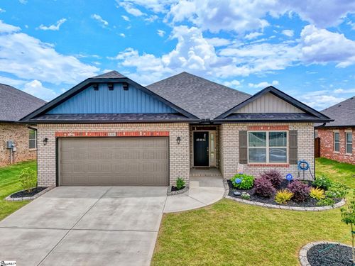106 Red Hollow Rd, Simpsonville, SC, 29681-7182 | Card Image