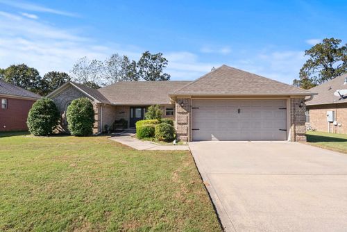 2001 Airborn Dr, Jacksonville, AR, 72076-8559 | Card Image