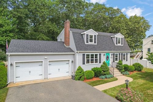 143 Leawood Ln, Attleboro, MA, 02703-8204 | Card Image