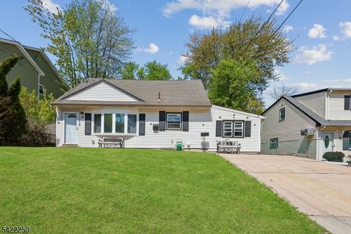 41 Pinetree Dr, Parlin, NJ, 08859-1155 | Card Image