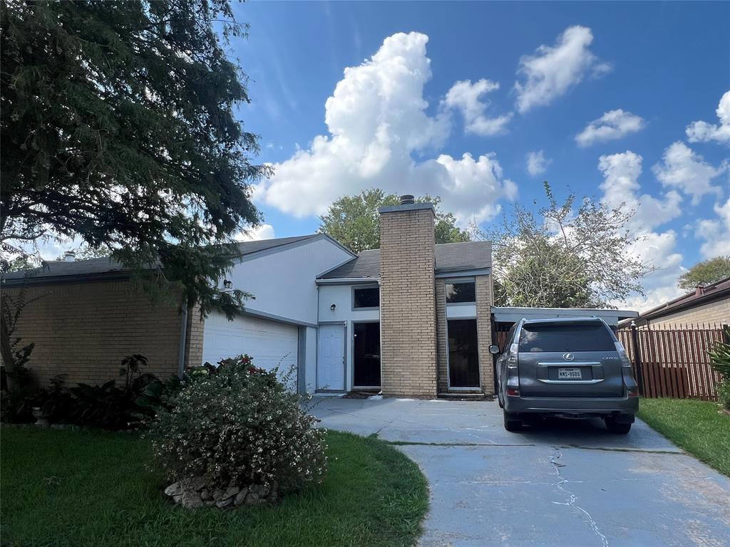 Kirktown Dr, Houston, TX 77089