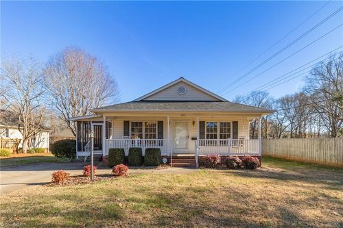 2001 Sunshine Ln, Lexington, NC, 27295-8522 | Card Image