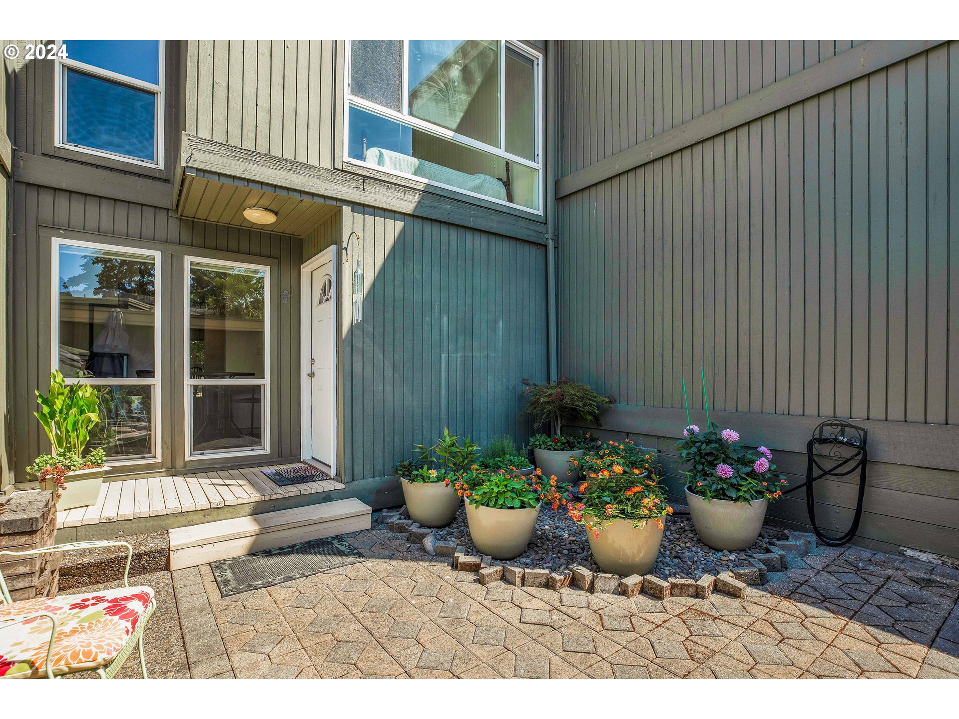 Midlake Ln, Beaverton, OR 97006