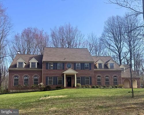 2 Bittersweet Dr, WEST CHESTER, PA, 19382-7056 | Card Image